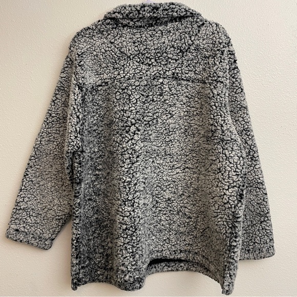 🌻3 for $25 SALE- Back in the Saddle Embroidered Galloping Horse Sherpa Pullover - Picture 4 of 9